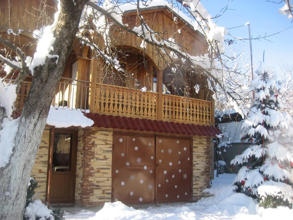 Maghay B&B Hotel In Wanadsor Exterior foto
