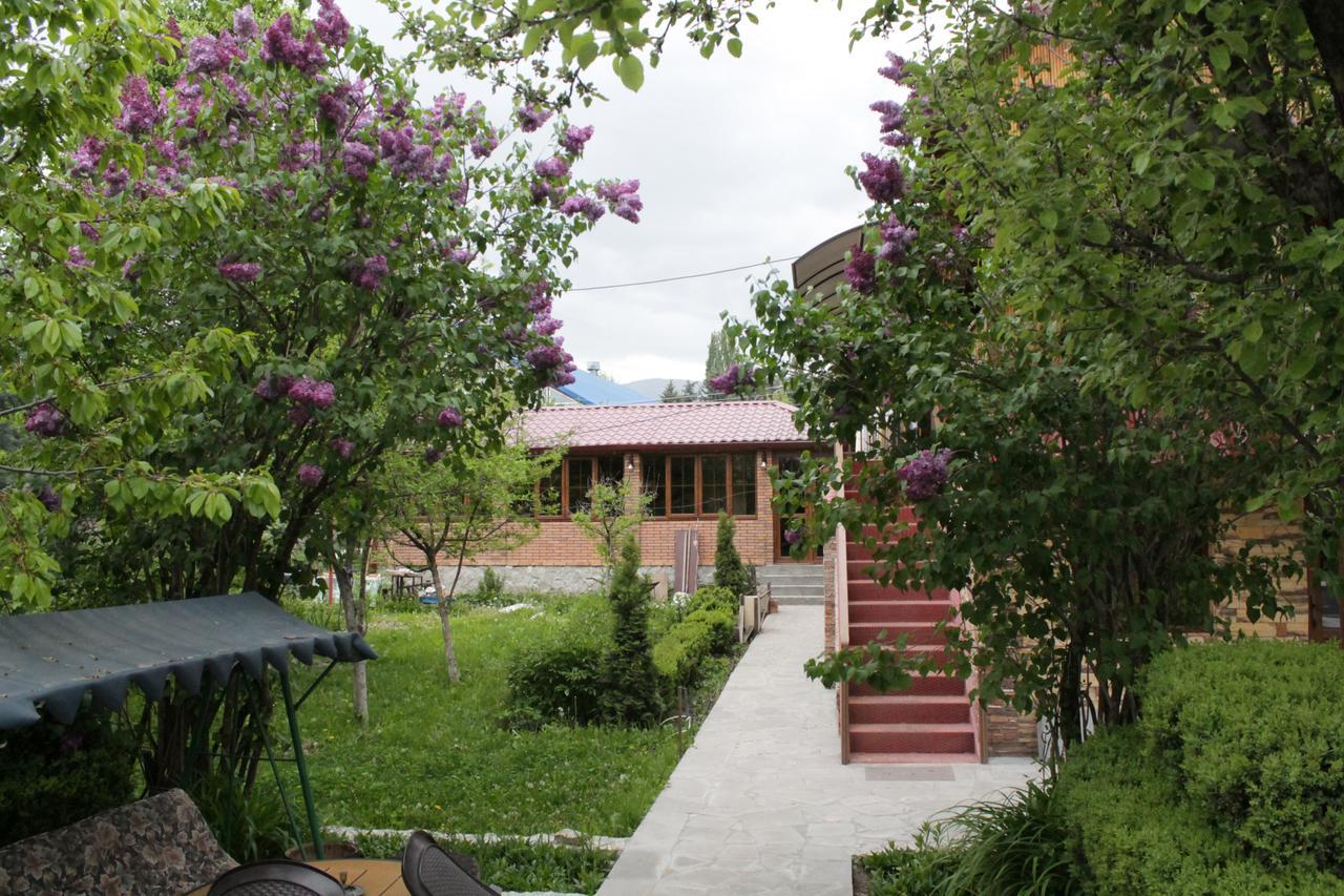 Maghay B&B Hotel In Wanadsor Exterior foto